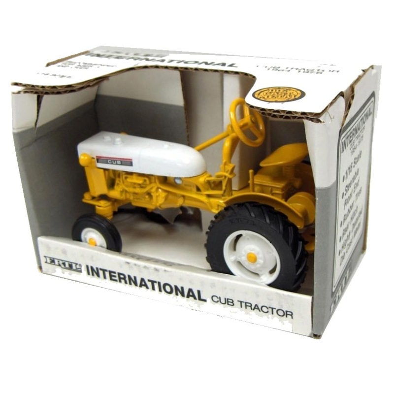 (B&D) 1/16 International Harvester 1964-1976 Yellow Cub - Wrong Box