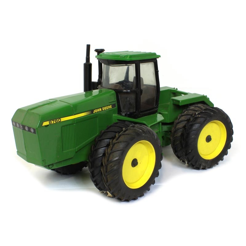 (B&D) 1/16 John Deere 8760 4WD with Duals - NO BOX
