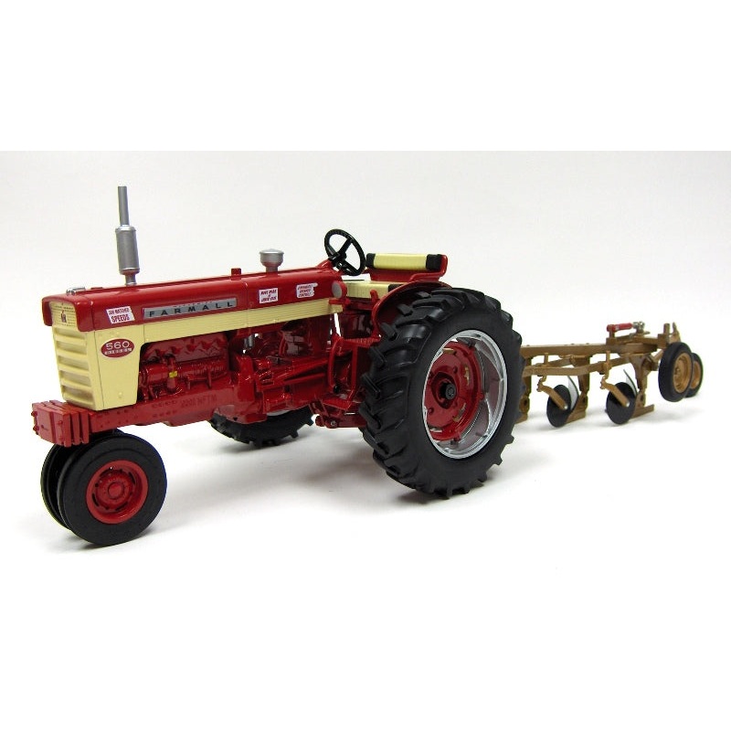 1/16 Farmall 560 Demo with Gold 5-Bottom Plow, 2008 National Farm Toy Museum Edition