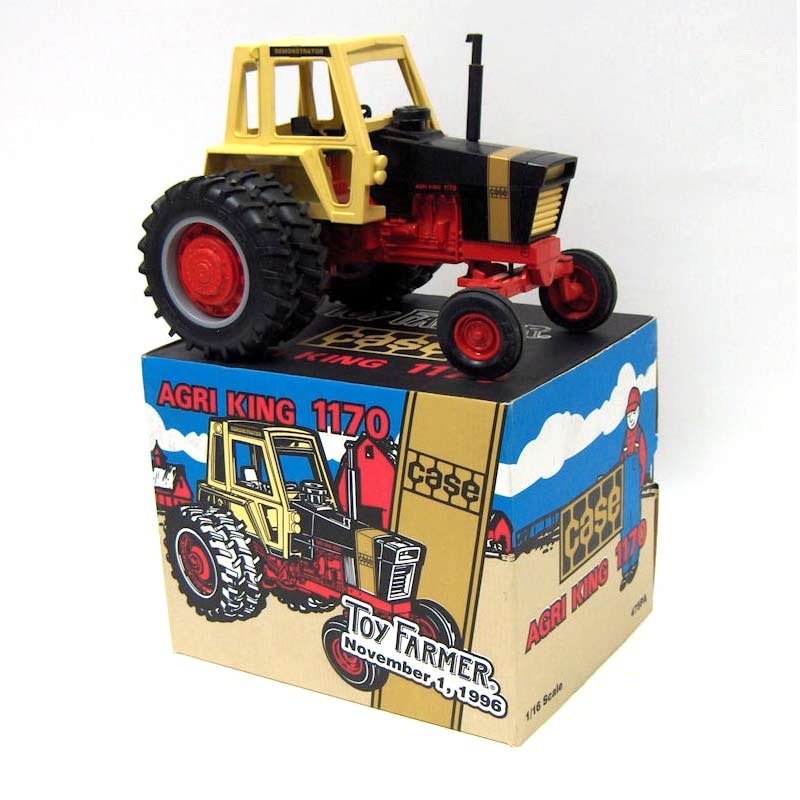 1/16 Case 1170 Golden Demonstrator, National Farm Toy Show November 1996