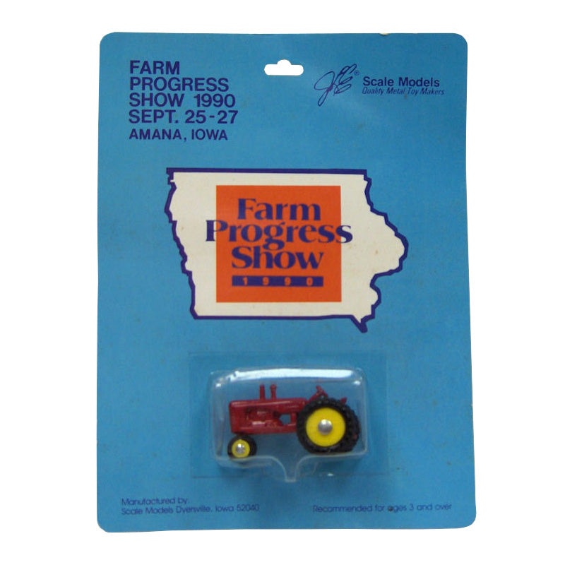 (B&D) 1/64 Massey Harris Narrow Front Tractor, 1990 Farm Progress Show - Damaged Item