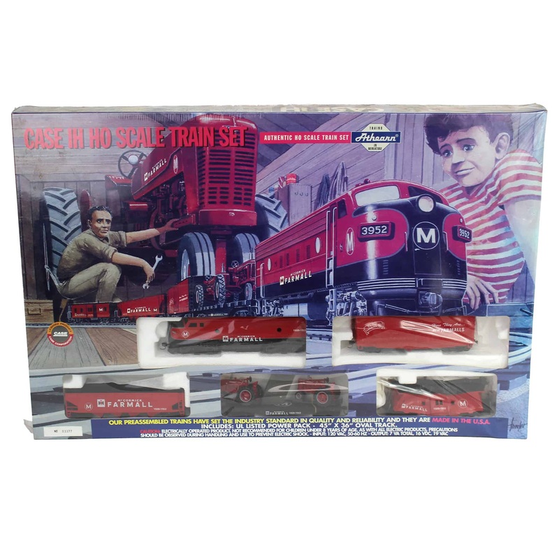 (B&D) 1/87 HO Scale International Farmall M 5 Piece Train Set, First in Series, Limited Edition