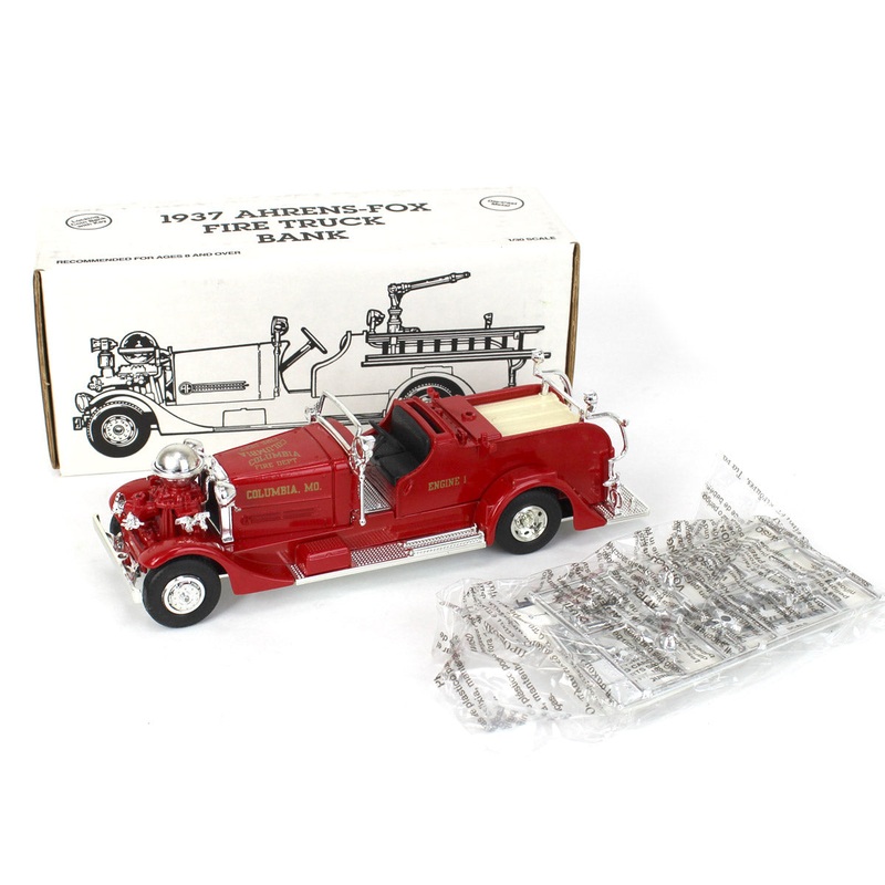 (B&D) 1/30 1937 Columbia Ahrens-Fox Fire Truck Bank by ERTL - Missing Box