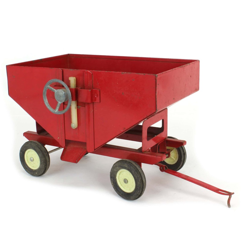 (B&D) 1/16 Red Diecast Gravity Wagon from 1970s - Damaged Item, No Box