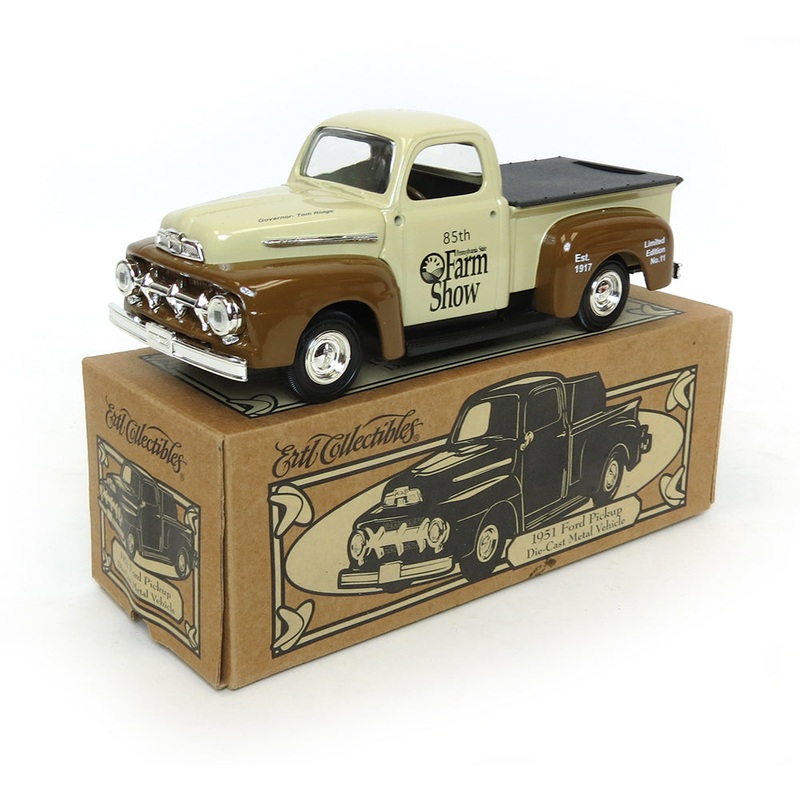 (B&D) 1/25 Brown 1951 Ford Pickup Truck Bank, 85th PA Farm Show - Damaged Item