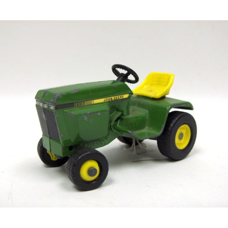 (B&D) 1/16 John Deere Lawn & Garden Tractor - Damaged Item, Wrong Box