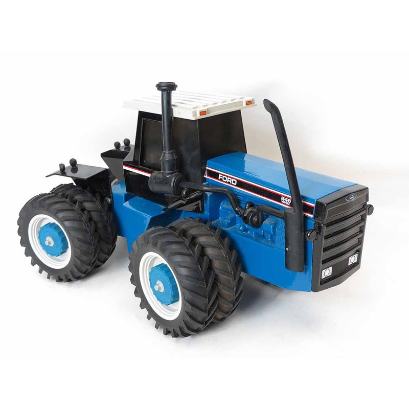 (B&D) 1/16 Ford Versatile 846 with Duals, Made in the USA - NO BOX