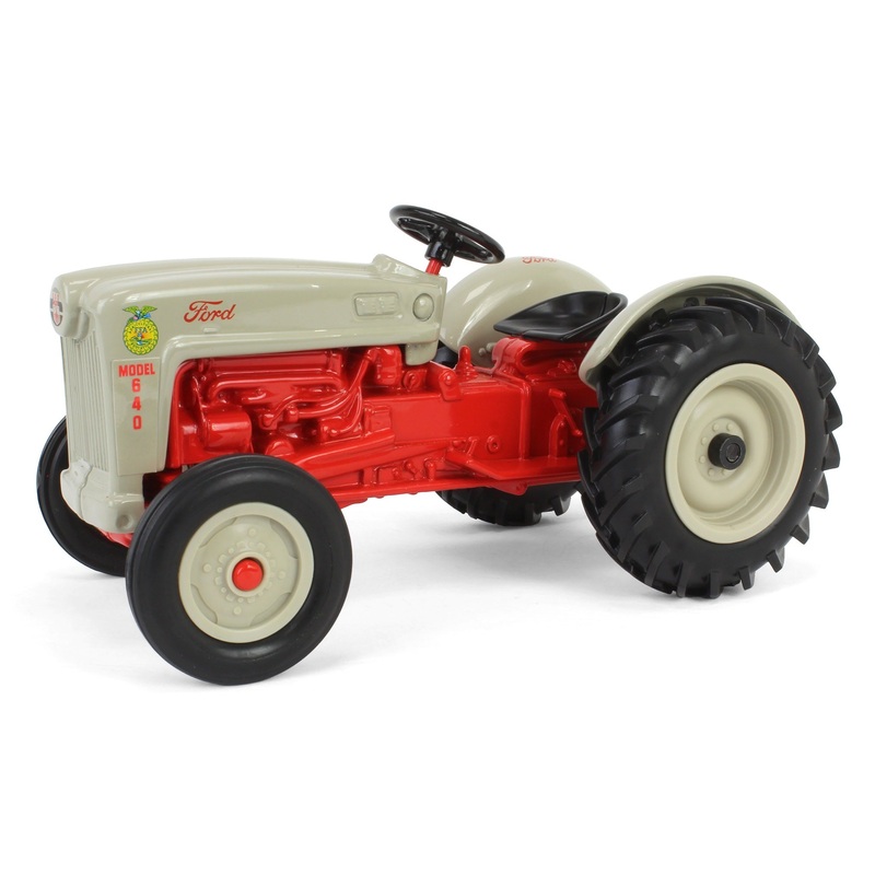 1/16 Ford 640 Tractor with FFA Logo