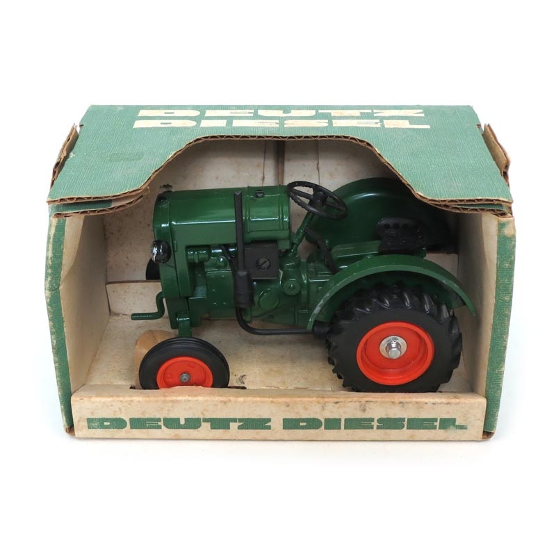 1/16 Deutz Wide Front 11HP Diesel Tractor, Made in the USA