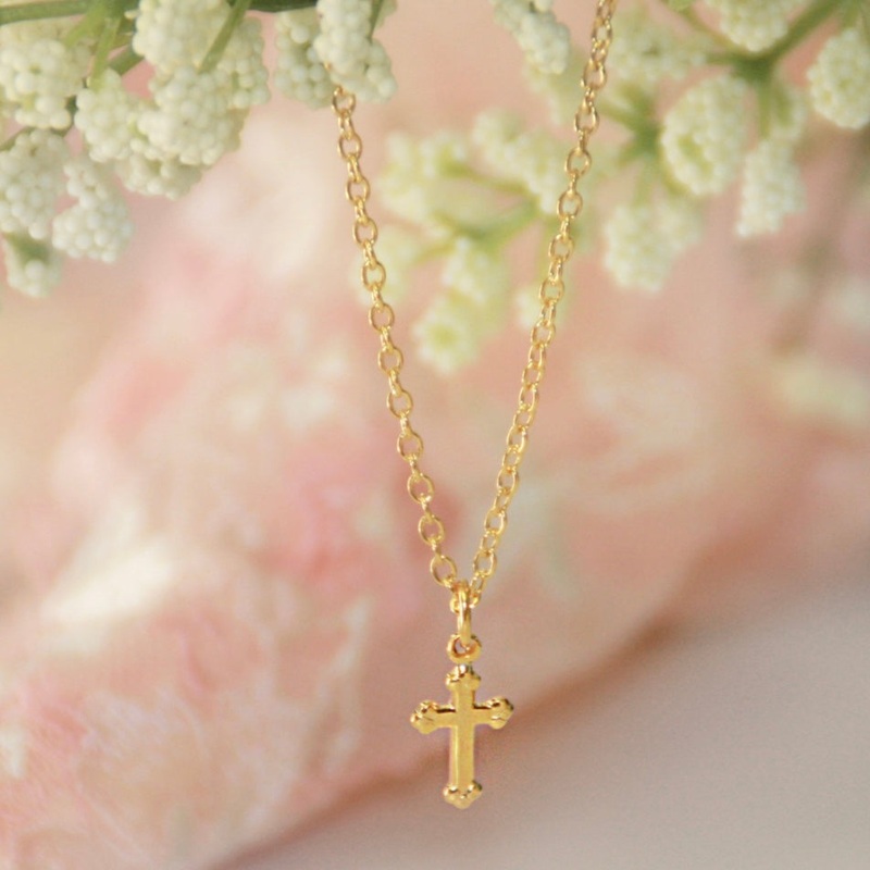 Heirloom Collection Gold Cross Necklace