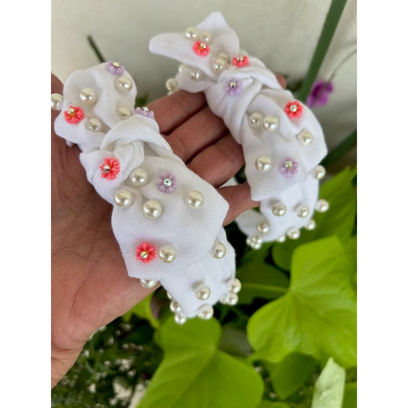 Bari Lynn Pearl/Daisy Tie Knot Headband
